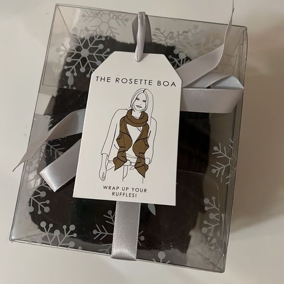 Collection 18 The Rosette Boa Scarf Winter Scarf Gift Box - Picture 1 of 4